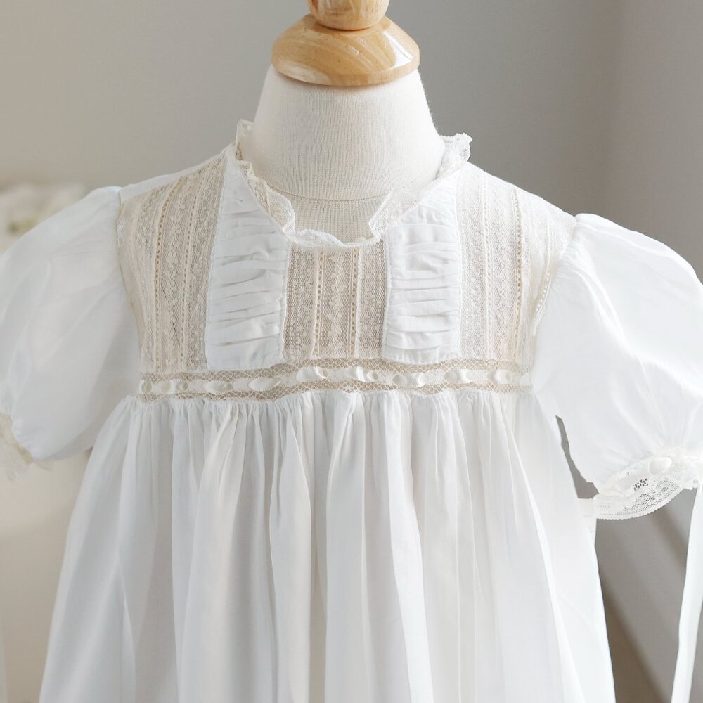 White Heirloom Dress Ivory Vintage Lace Flower Girl Special Occasion LIKE NEW - Picture 2 of 8